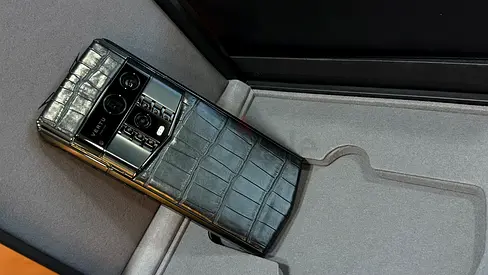 Vertu Agent Q