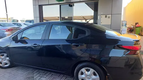 2020 Nissan VERSA 照片 12