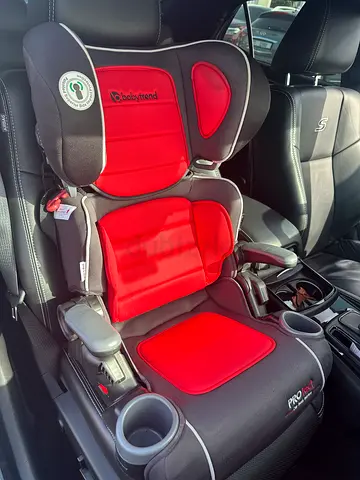 Car seat red