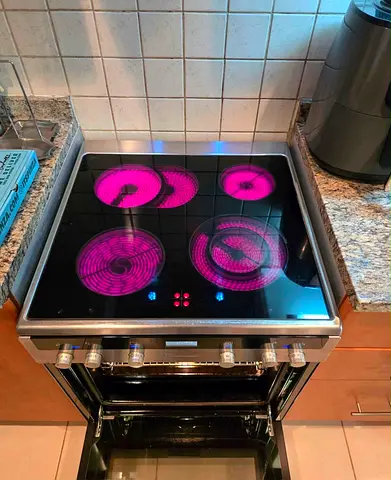 Siemens 60x60 Cm 4 Zones Stainless Steel Ceramic Cooking Range