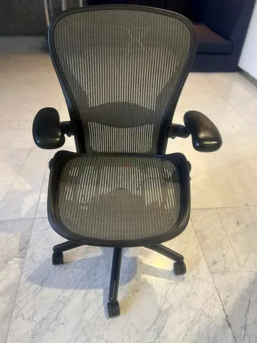 Herman Miller Aeron size C
