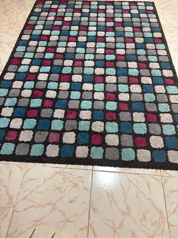 Clean soft rug
