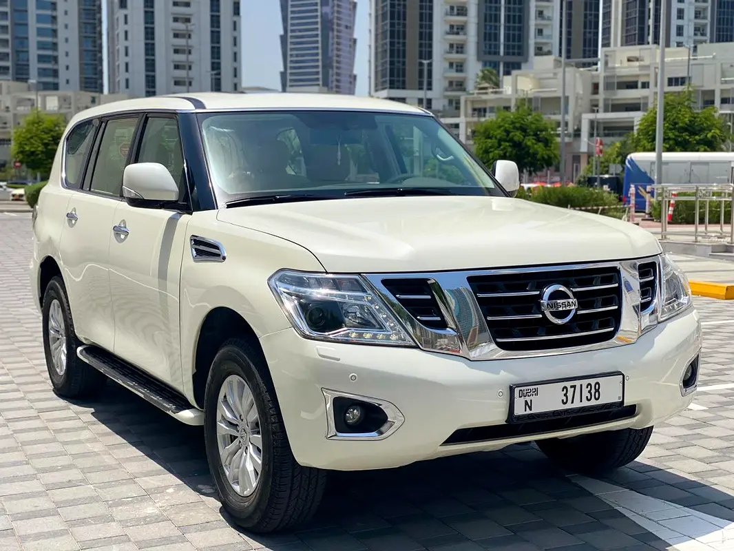Nissan Patrol 2019 — photo 1 of 20