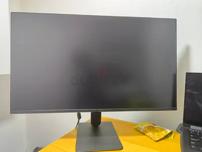 LG-27U411A. 27-inch LED Computer Monitor - Slim Bezels, Adjustable Stand only 15 days Used