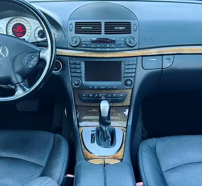 2004 Mercedes-BENZ E-CLASS 缩略图 19