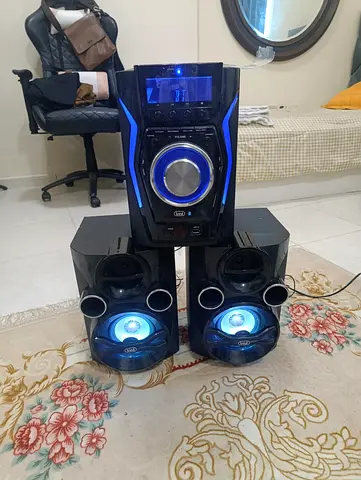 Standalone Home Audio Stereo System with Dual Speakers – Good Working Condition