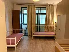 Bed space only girls
