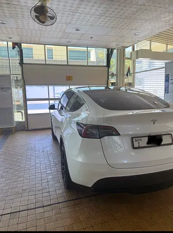 Tesla Model Y Long Range 2022 GCC Specs