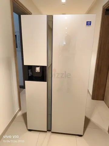 Hitachi latest version side by side fridge freezer water dispenser with ice maker