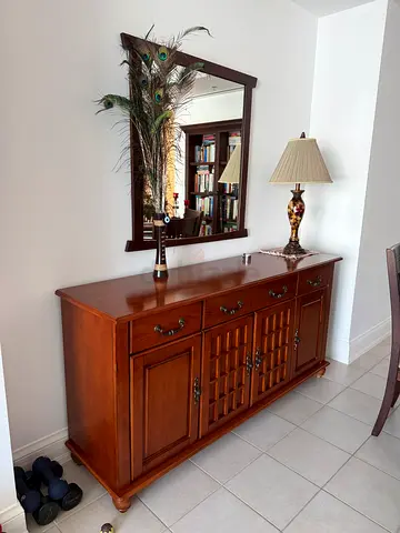 Sideboard/Buffet