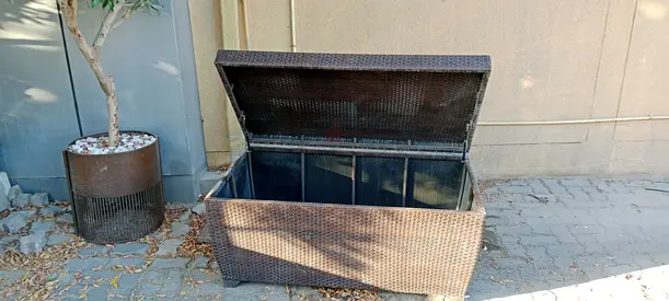 Outdoor Wicker Storage Box / Deck Trunk - Good Condition