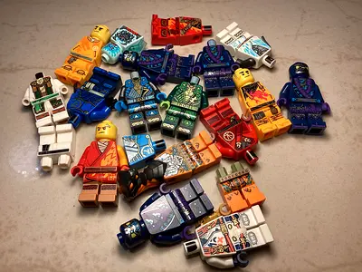 Lego ninjago minifig and armor 40pieces