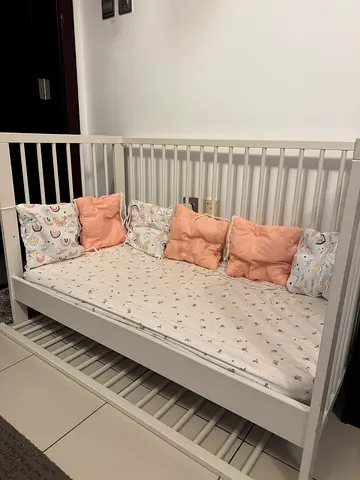 Baby crib