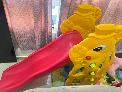 Little yellow lion toddler slide - indoor plastic kids slide in good condition