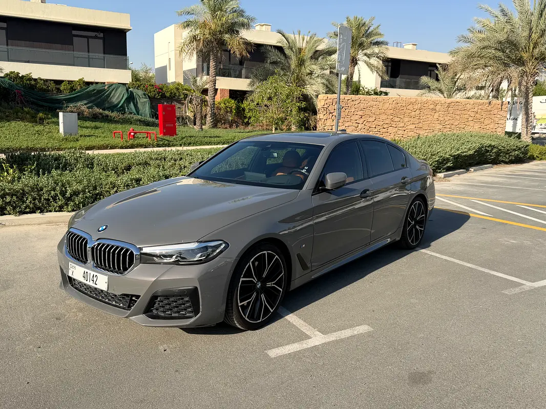 BMW 5-Series 2022 — photo 1 of 7
