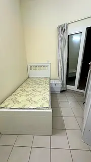 🔥Fully Close Partition🔥 windows and balcony for solo or couple Close to Slahudin Metro station