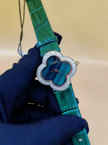 Van cleef ladies watch