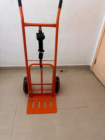 Heavy-duty 2-wheel hand truck / sack truck - good condition