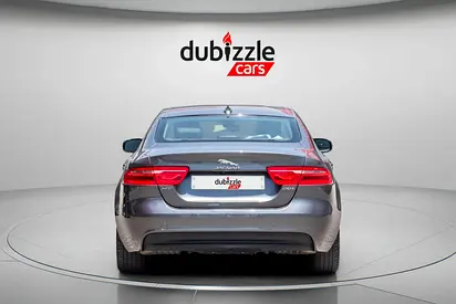 صورة 7 لـ 2016 Jaguar XE