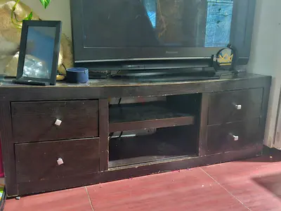 Free tv table