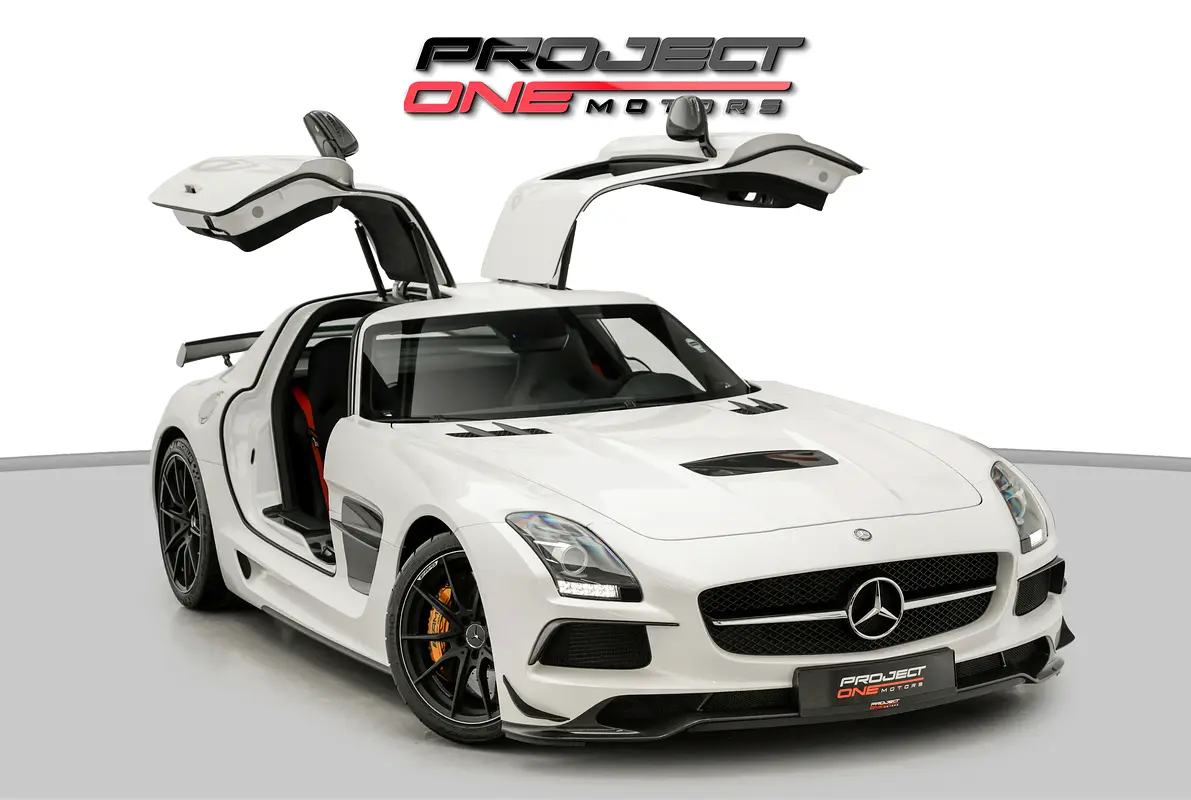 Mercedes-Benz SLS 2014 — photo 1 of 20