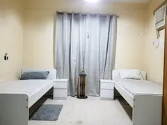 Executive Male Bedspace Available near Sharaf DG Metro