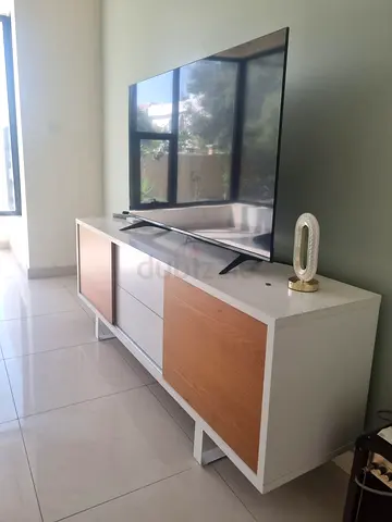 Hisense 65-Inch (QLED/4K Smart TV)