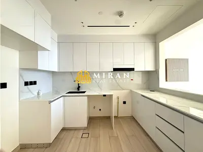 High Floor - Marina View - Stunning Balcony