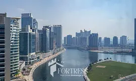 FULLY FURNISHED STUDIO | CANAL VIEW | PRIME LOCATION