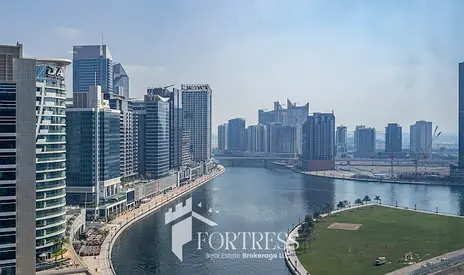 FULLY FURNISHED STUDIO | CANAL VIEW | PRIME LOCATION