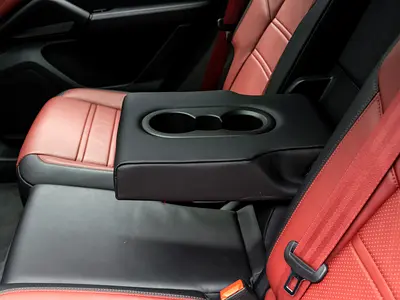صورة مصغرة 18 لـ 2025 Porsche CAYENNE