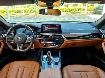 2019 BMW 5-SERIES 照片 9