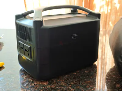 EcoFlow River Pro portable Power Station - Compact Backup Battery (Great Condition)