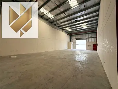 مستودع للإيجار في الصناعية 18