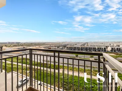 Bright 1Bed | Townhouse View | Avail by August