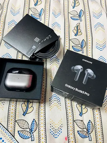 SAMSUNG FREEBUD 3 PRO SILVER MINT CONDITION