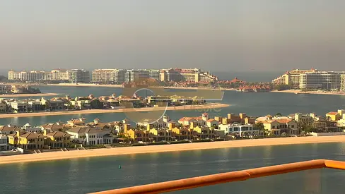 VACANT | SEA VIEWS | PRIVATE BEACH | LARGE LAYOUT