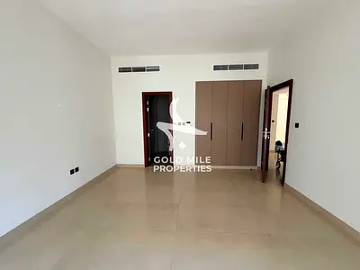 BRAND NEW BUILDING 2 BHK NEAR GRAND BARSHA STORE WALKABLE MALL THE EMIRATES METRO
