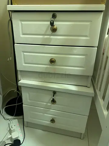 Bed side table