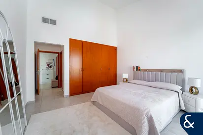 Top Floor | 1 Bed | Pool View | Exclusive