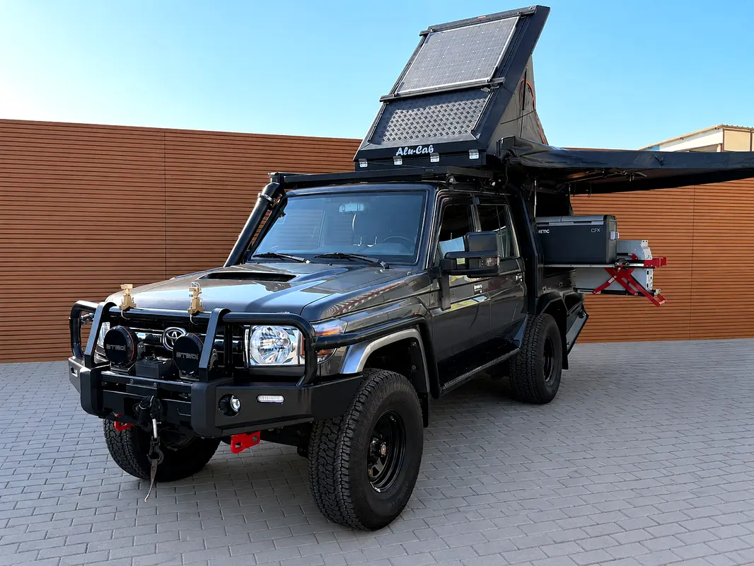 Toyota Land Cruiser 70 Series 2019 — photo 1 of 1