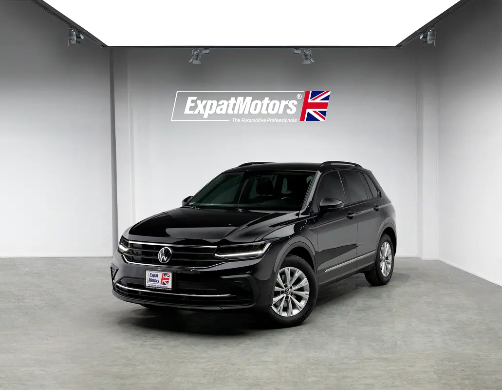 Volkswagen Tiguan 2023 — photo 1 of 19