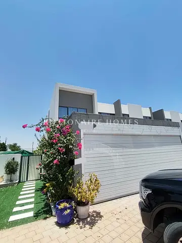LARGEST PLOT | VACANT 1ST JULY | MULTIPLE CHEQUES