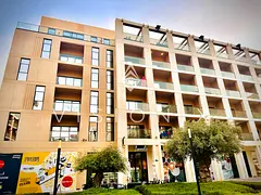 Elegant | Central Access | trendy