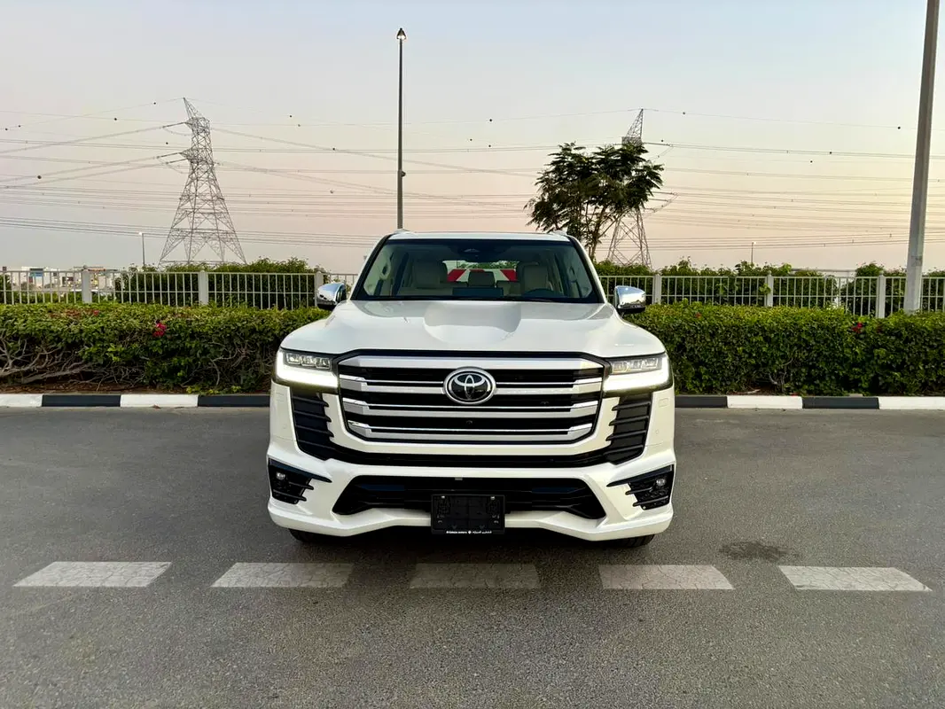 Toyota Land Cruiser 2026 — photo 1 of 18