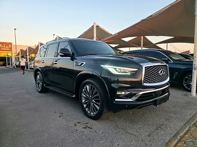 إنفينيتى QX80 خليجى  فل اوبشن بحاله ممتازه جداً تشيكات الوكاله