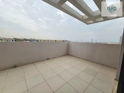 1BD-Terrace- top floor-poll gym parking