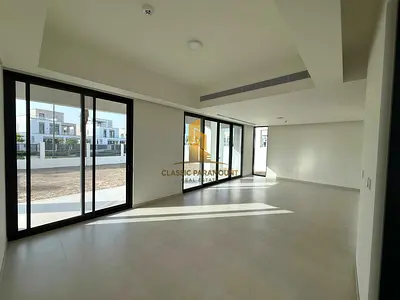 NEAR PARK | ON AMENITIES | POST HANDOVER