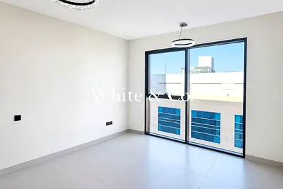 Mid Floor | Kitchen Island | Vacant Now