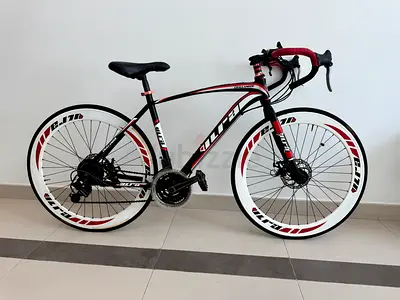 Challenger 700C Road Bike / Hybrid Bike - Excellent Condition